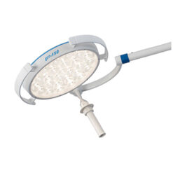 Mach LED 150FP OP-Leuchte auf SWING-Stativ mit Vierfuß